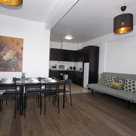 Brial Apartment 2 Bedrooms, Antwerpen Exteriör bild