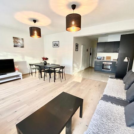 Brial Apartment 2 Bedrooms, Antwerpen Exteriör bild