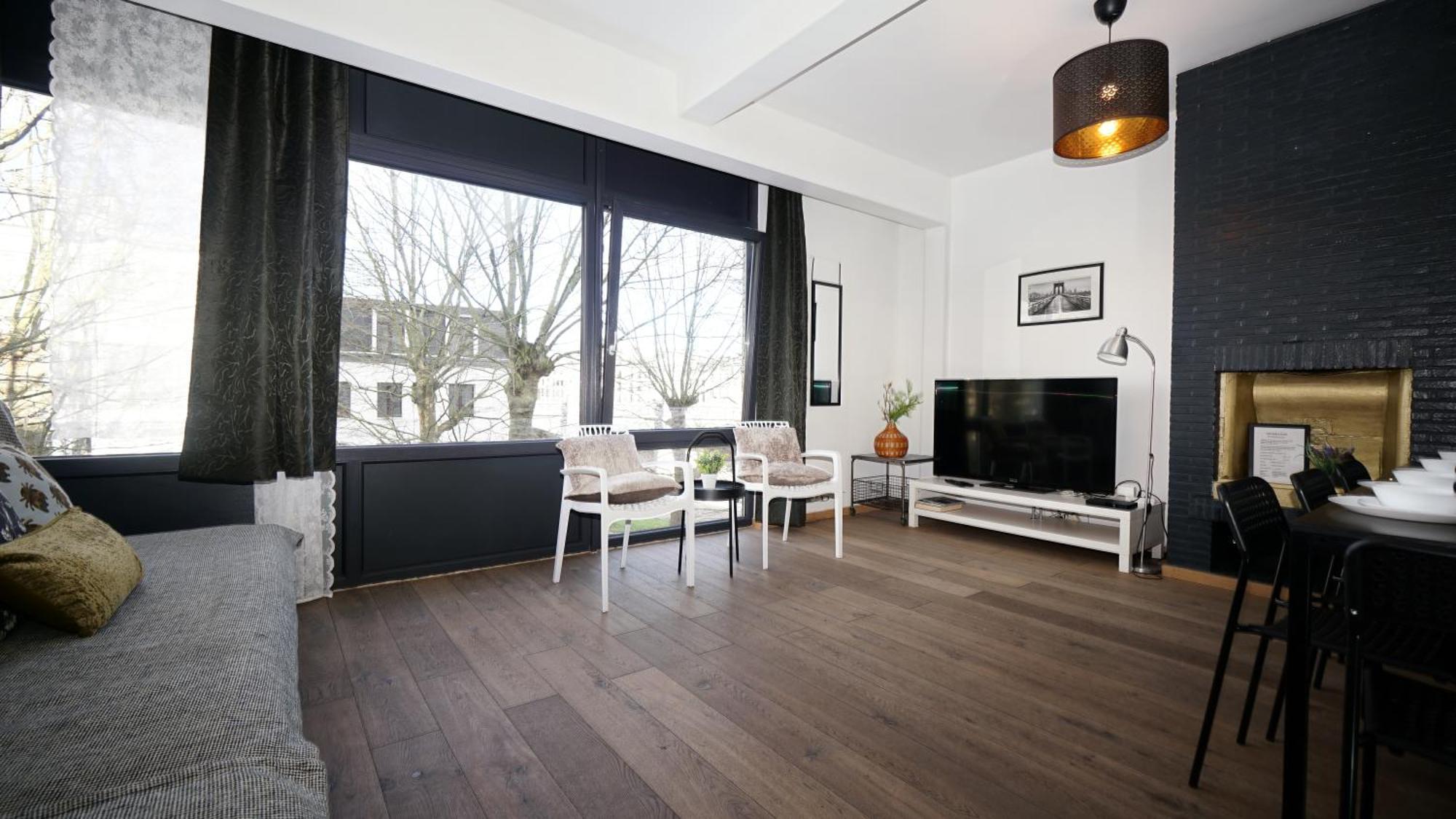 Brial Apartment 2 Bedrooms, Antwerpen Exteriör bild