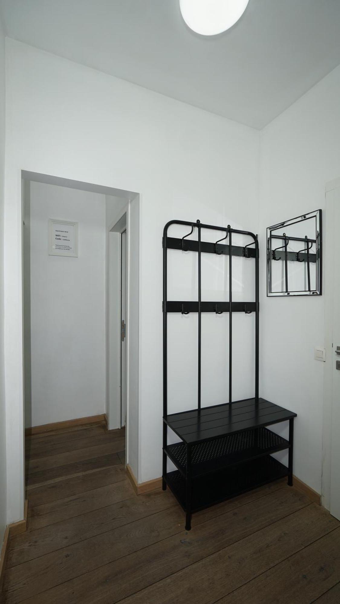 Brial Apartment 2 Bedrooms, Antwerpen Exteriör bild