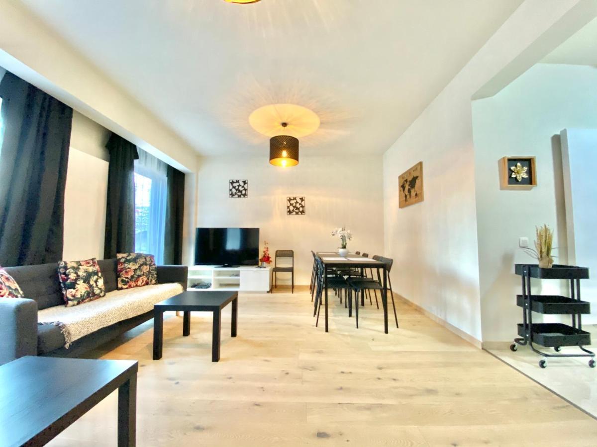 Brial Apartment 2 Bedrooms, Antwerpen Exteriör bild