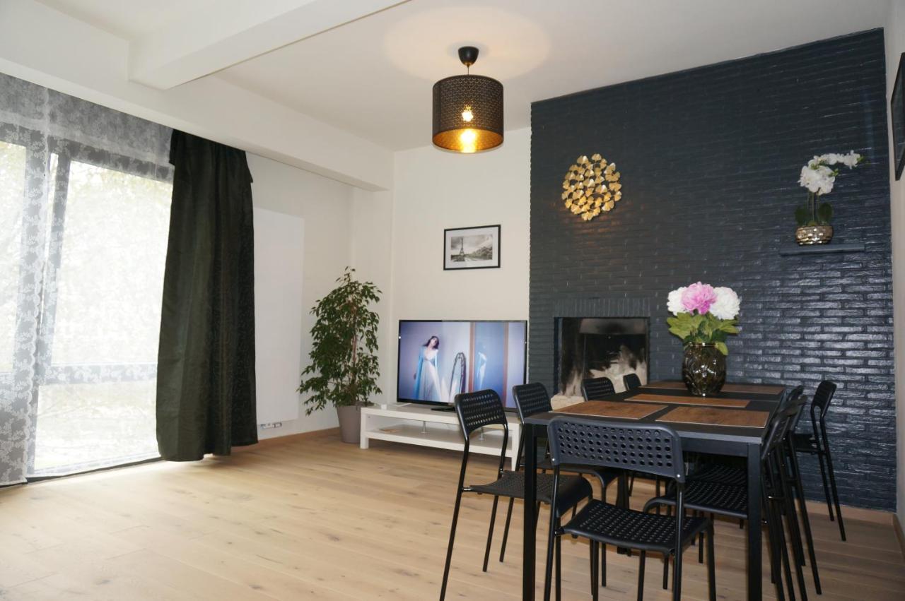 Brial Apartment 2 Bedrooms, Antwerpen Exteriör bild